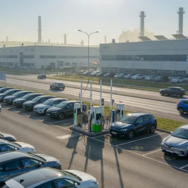 Robbanásszerű növekedés a magyar autópiacon